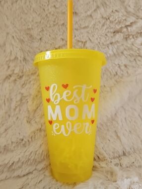 FREE W/ ANY PURCHASR~Travel Tumbler W Lid & Straw "BEST MOM EVER" Yellow Glitter